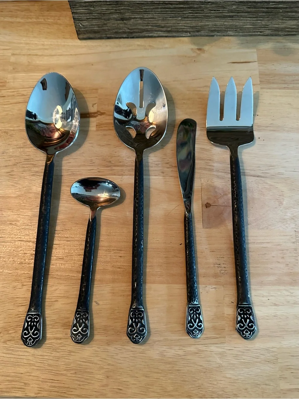 Gourmet Settings Avalon 5 Piece Hostess Set